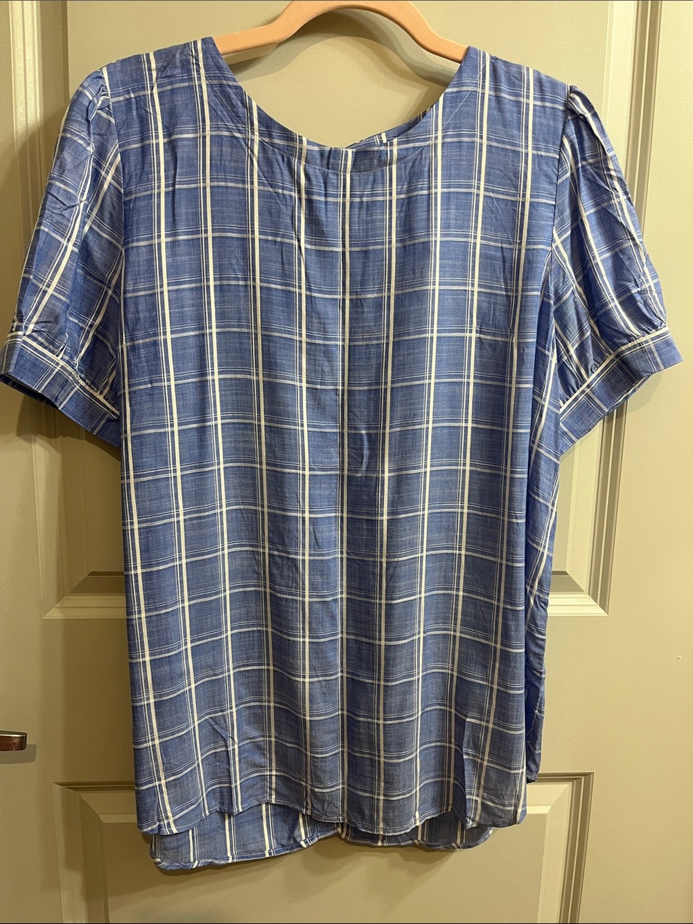 LOFT Blue Plaid Short Sleeve Shirt with Buttons Up the Back